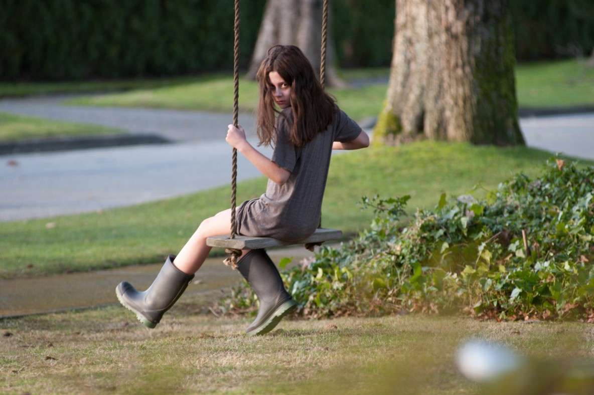 Natasha Calis stars THE POSSESSION.